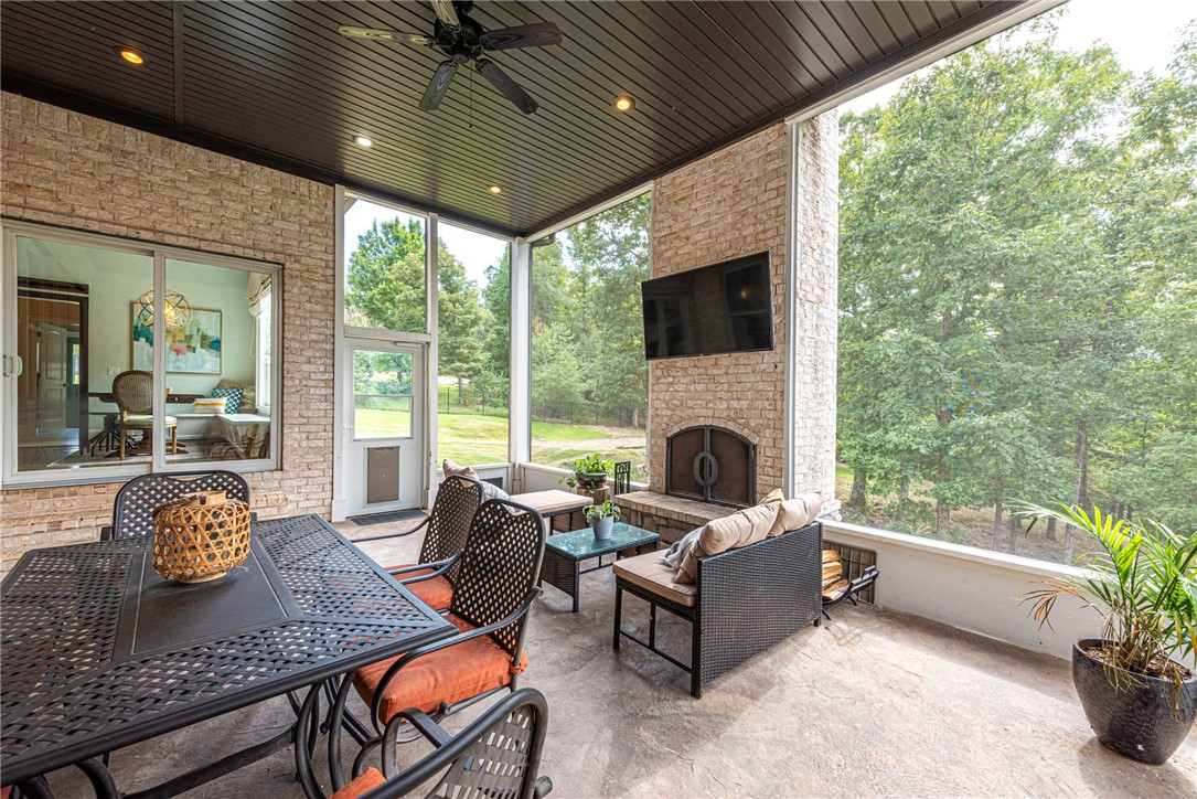 Estates At Dogwood Canyon - Residential