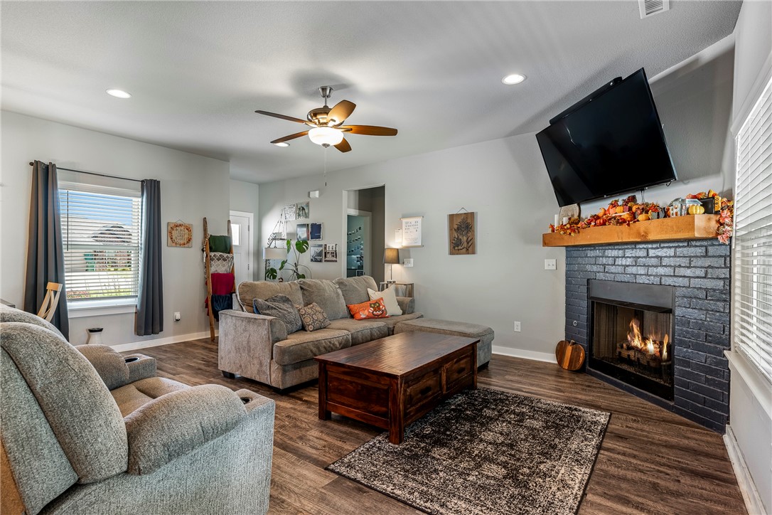 Farmington Heights Ph I - Residential