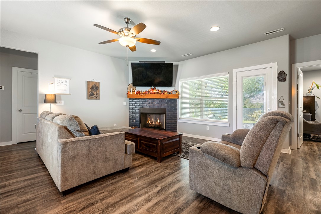 Farmington Heights Ph I - Residential
