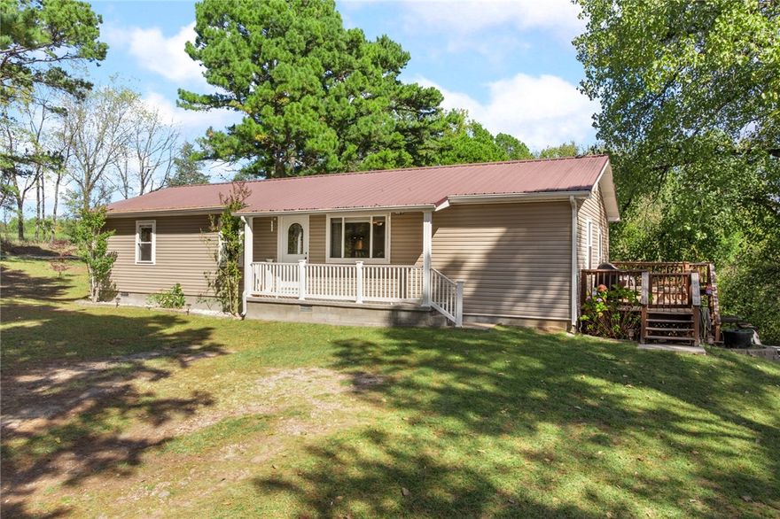 Beautifully renovated 3-bedroom, 1-bath home situated on 1.5 acres with stunning views. Conveniently located just 1 mile from both the Carver and Hasty river put-ins. Enjoy a spacious yard with mature trees—all at an extremely competitive price. Call today for your private showing!