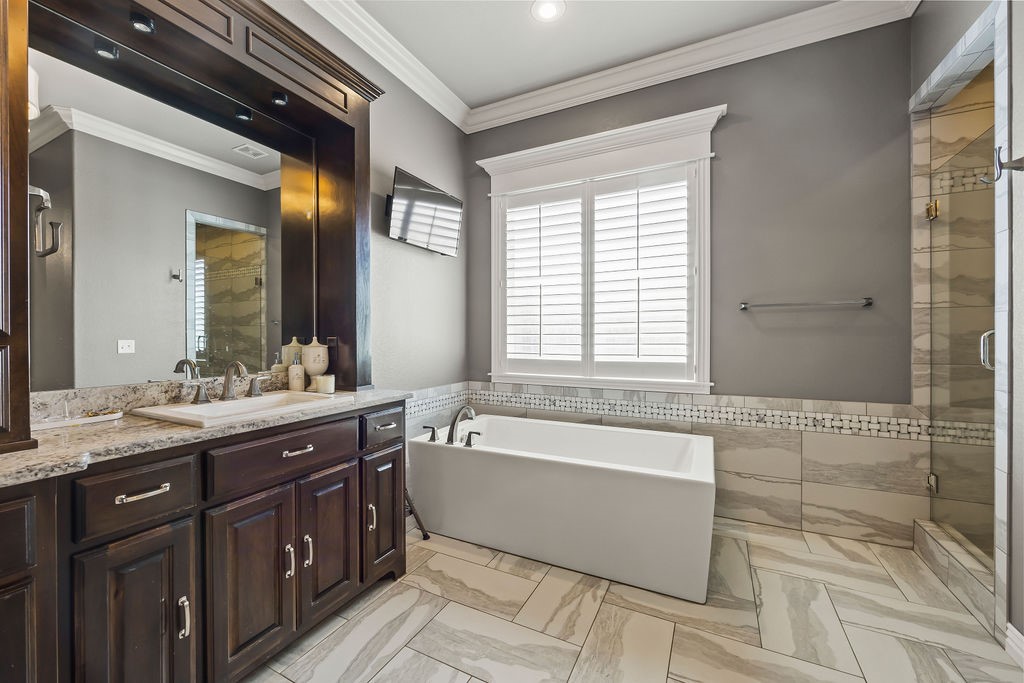 St Valery Downs Sub Cave Spgs - Residential