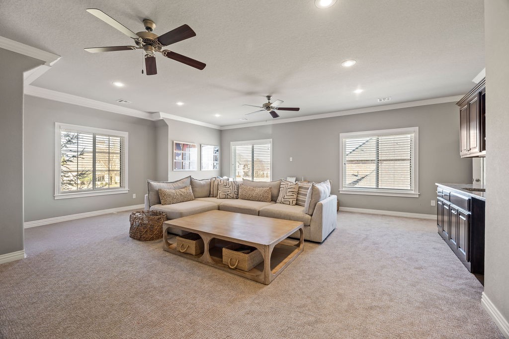 St Valery Downs Sub Cave Spgs - Residential