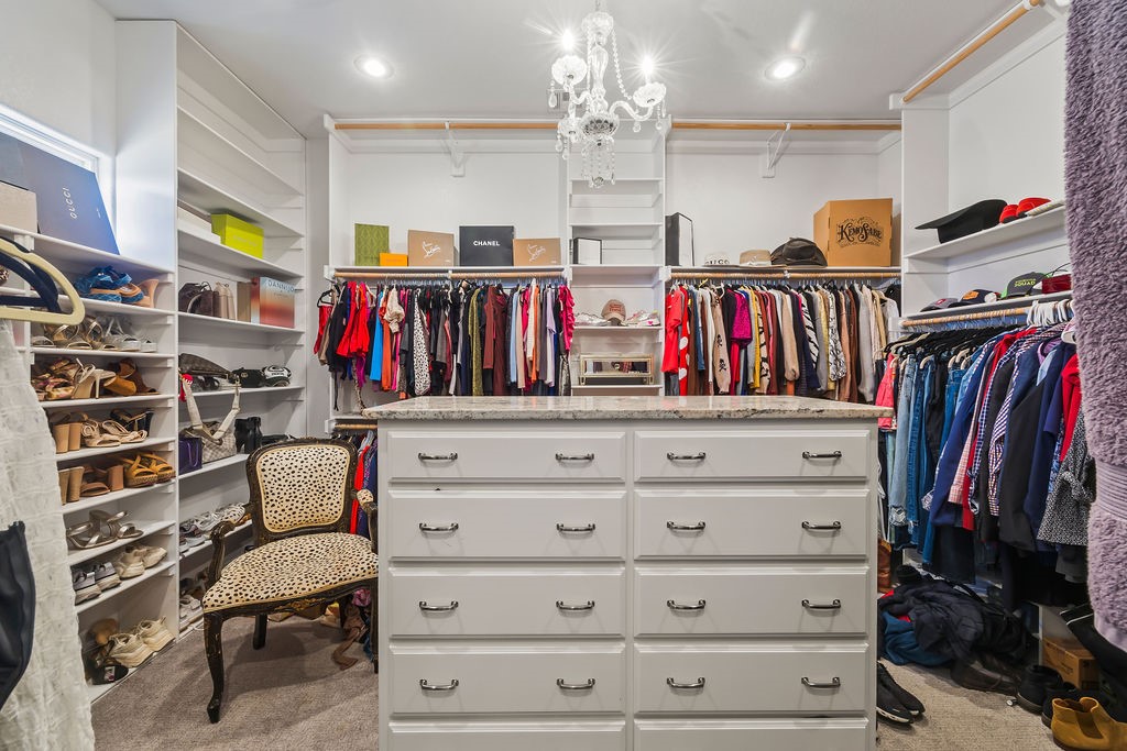 St Valery Downs Sub Cave Spgs - Residential