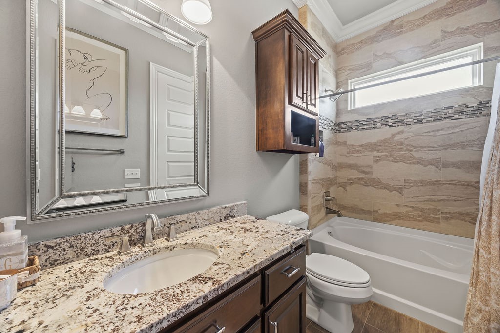 St Valery Downs Sub Cave Spgs - Residential