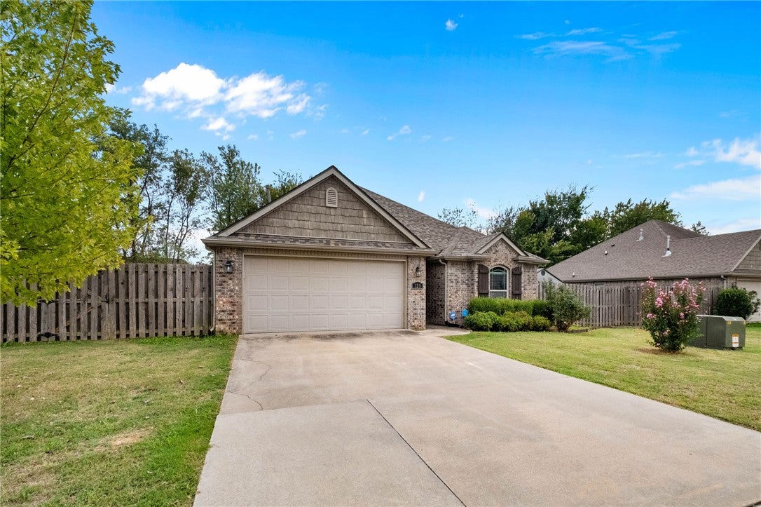 120 Sullivans Wy