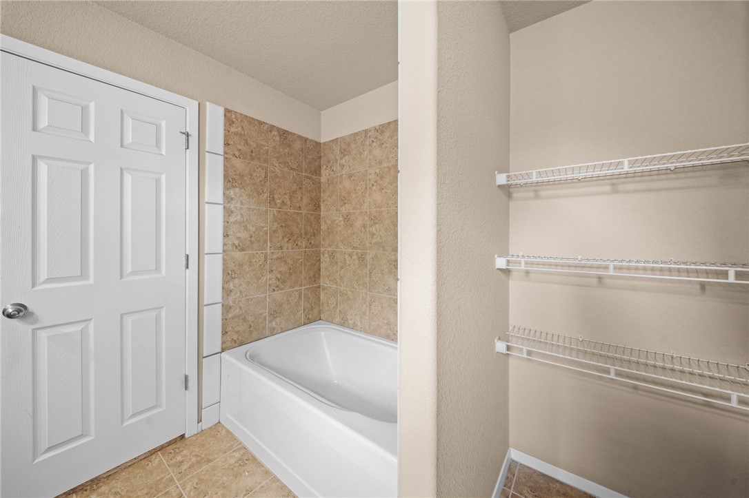 Dixieland Crossing Ph 2 Rogers - Residential