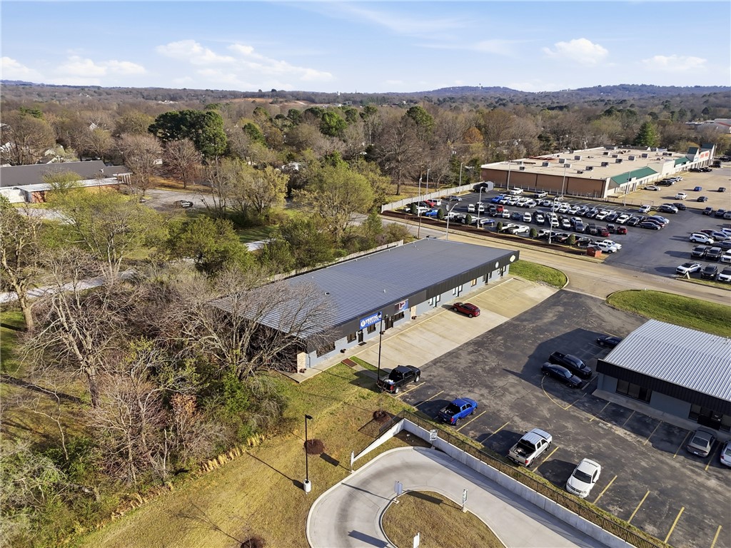 Fayetteville Outlots - Commercial Lease