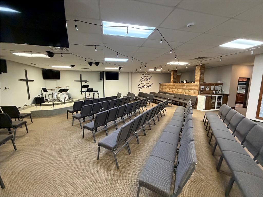 Fayetteville Outlots - Commercial Lease