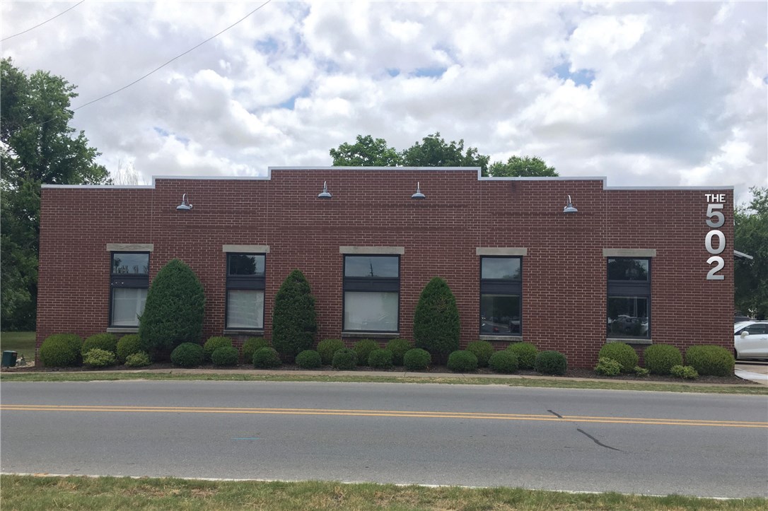 The 502 is located at the crossroads of the vibrant Bentonville Arts and Market Districts. Converted from single tenant industrial/office to multi tenant Class A office building. New glass entrance door, painting, flooring and lights in the 409 SW B and new office entrance on SW A St. All new plumbing, bathrooms, expanded electrical, and upgraded HVAC unit. New LED lighting systems with substantial long term utility savings.