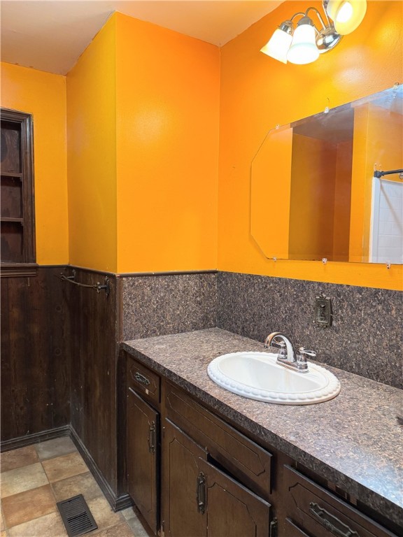 Coal Hill 19925 - Residential