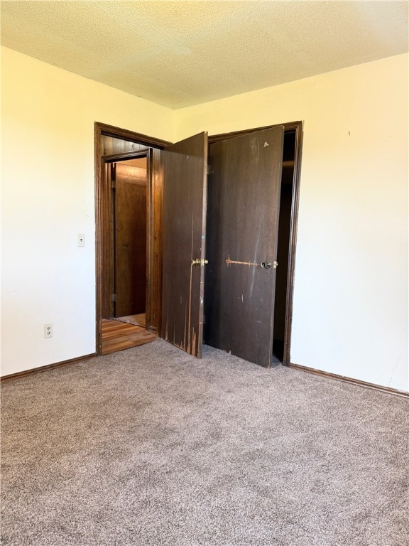 Coal Hill 19925 - Residential