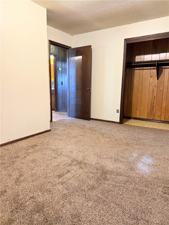 Coal Hill 19925 - Residential