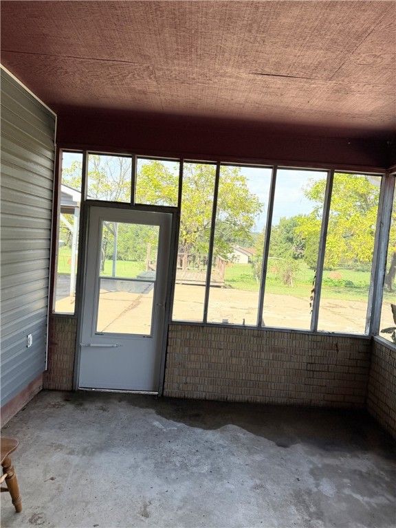 Coal Hill 19925 - Residential