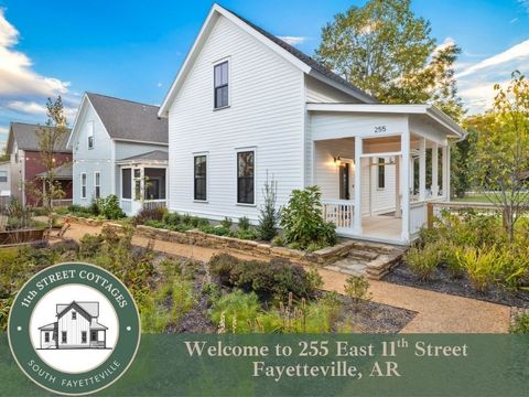 Photo of 255 E 11th Street, Fayetteville, AR 72701 (MLS # 1325799)