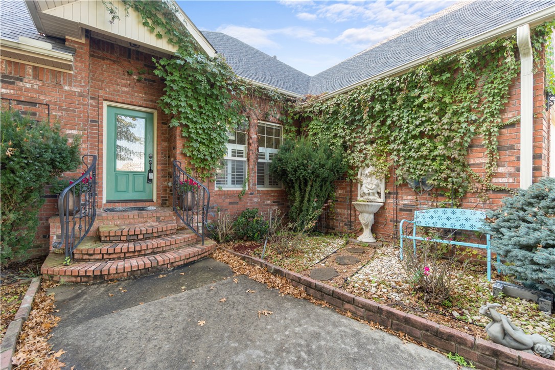 Unit 121 Holiday Island - Residential