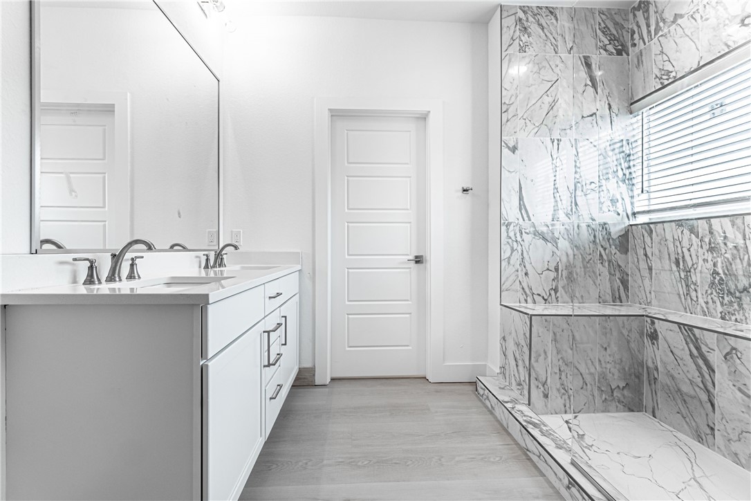 Pe Livingston Square Sub Bentonville - Residential Lease