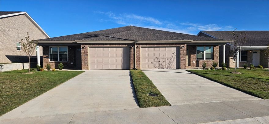 Brand new duplexes in Bentonville close to NWA Regional Airport for lease. Home features 3 bedrooms, 2 bathrooms, 2 car garage, LVP throughout home, granite countertops, ceiling fans, open floorplan, covered back patio for grilling/entertaining, fenced in yard and all appliances included..