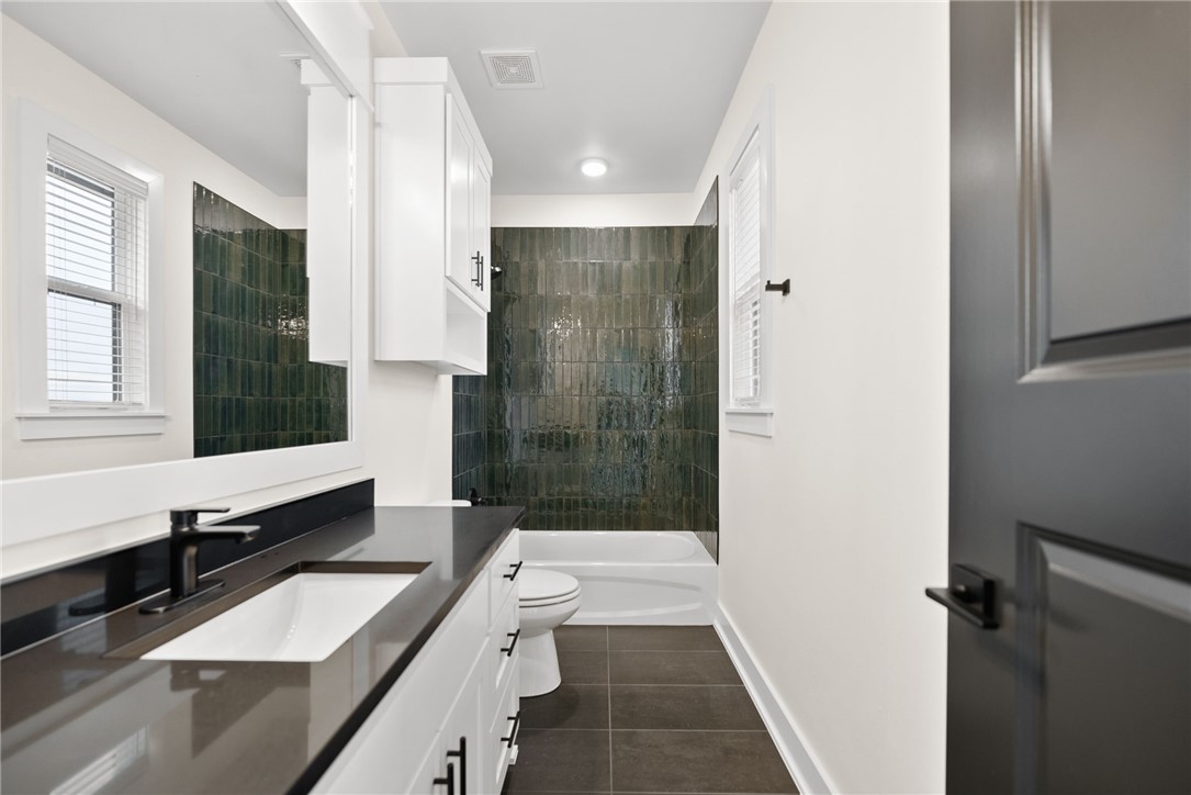 Meadow Brook Sub Ph I Rogers - Residential