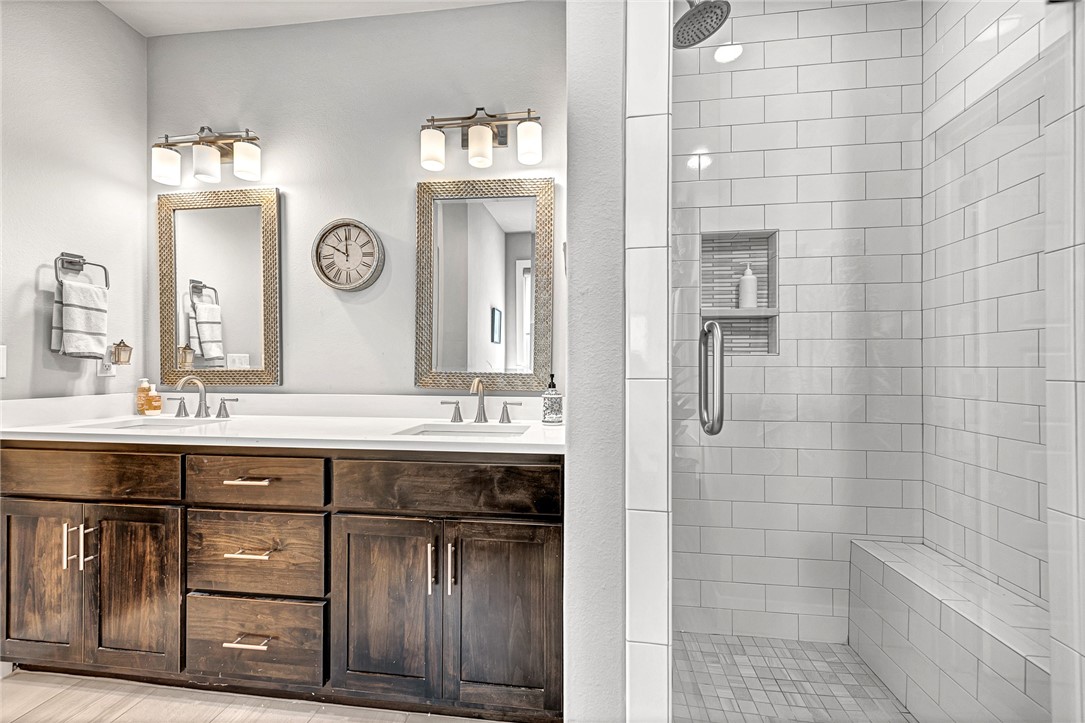 Shadow Valley Ph 8 Rogers - Residential