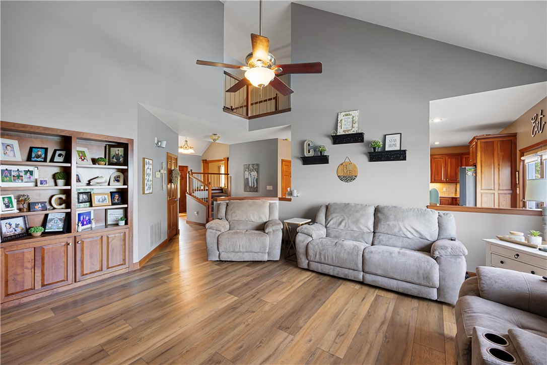 EAGLE RIDGE I - Residential