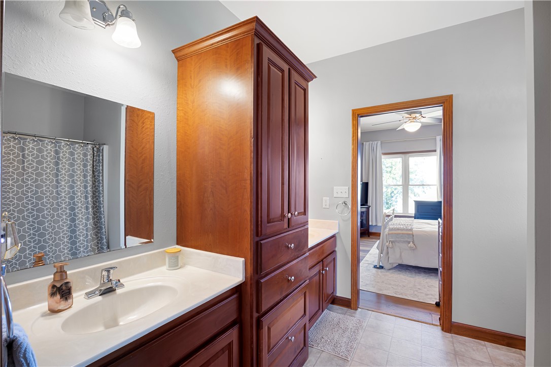 EAGLE RIDGE I - Residential