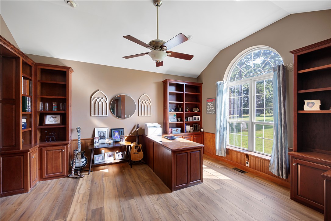 EAGLE RIDGE I - Residential