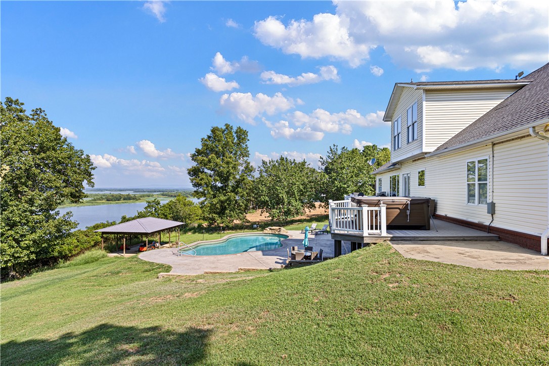 EAGLE RIDGE I - Residential