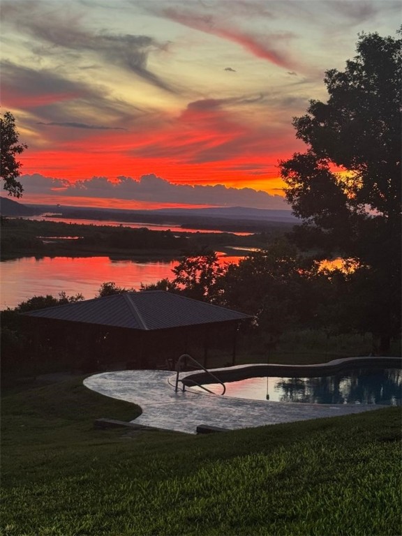 EAGLE RIDGE I - Residential