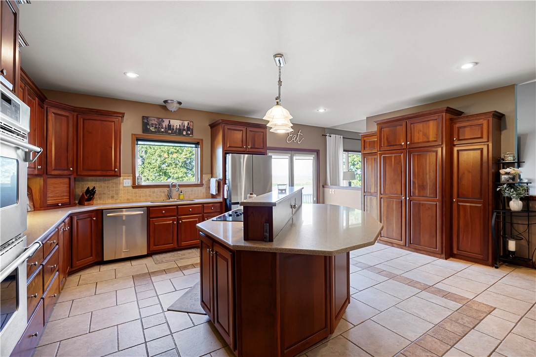 EAGLE RIDGE I - Residential