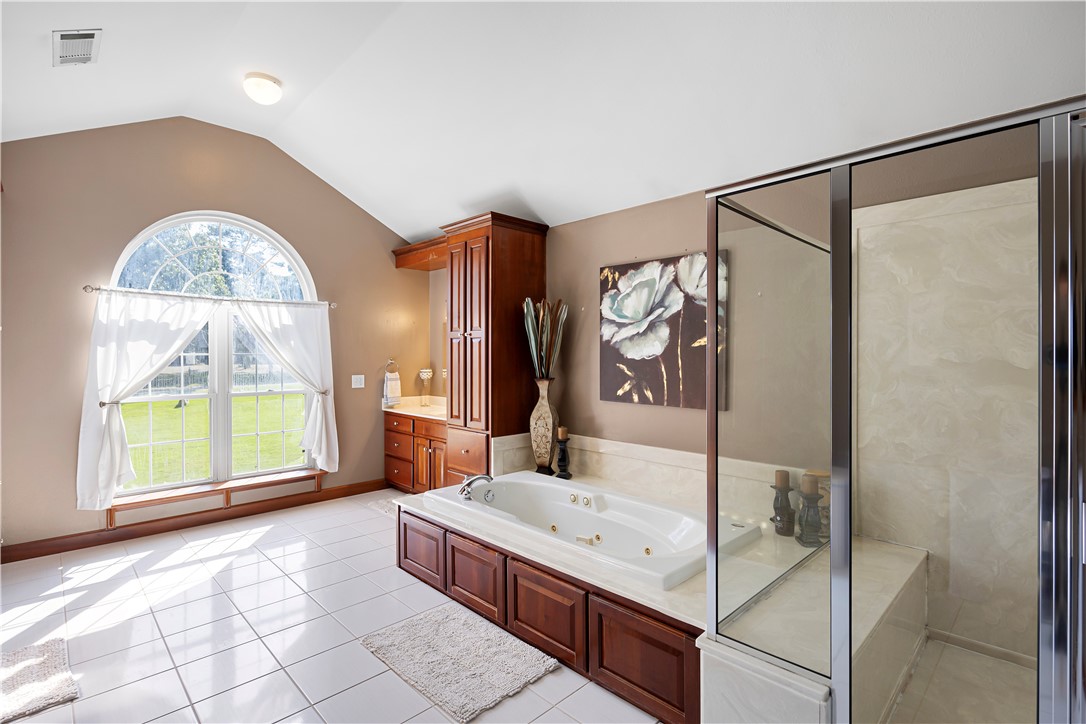 EAGLE RIDGE I - Residential