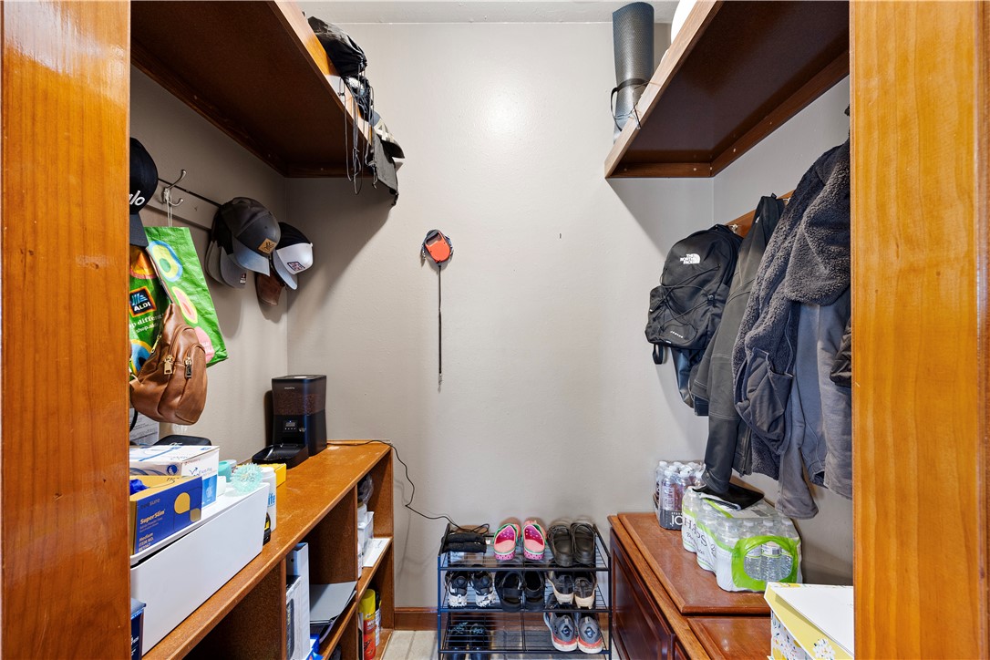 EAGLE RIDGE I - Residential