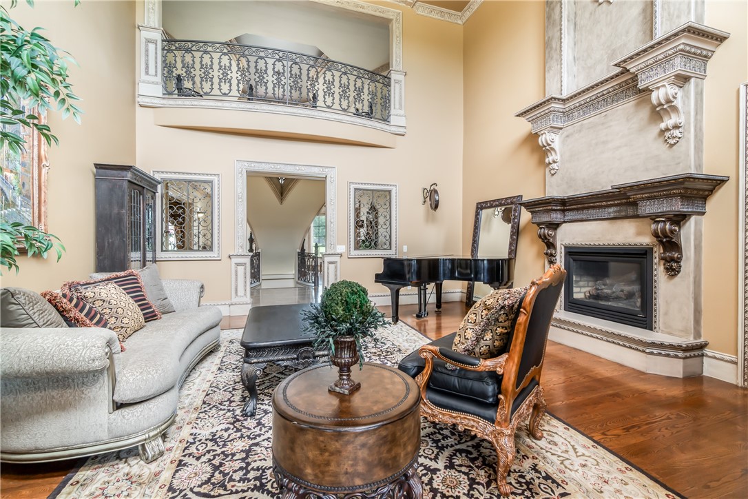 Churchill - Residential