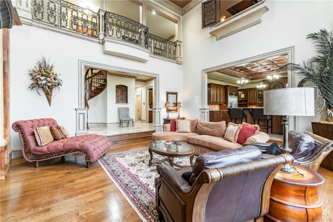 Churchill - Residential