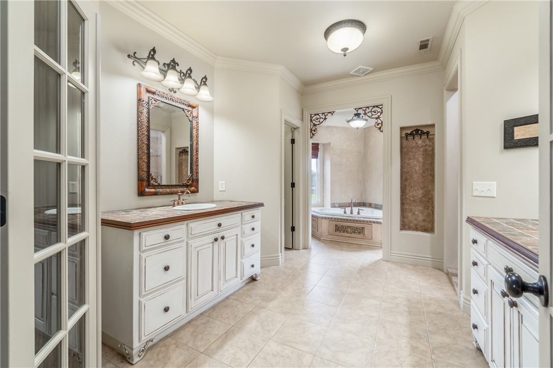 Churchill - Residential