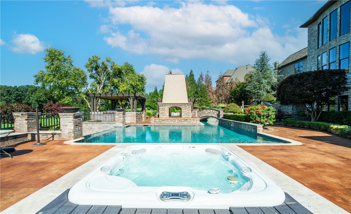 Churchill - Residential