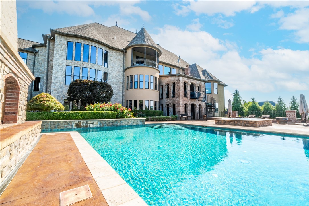 Churchill - Residential