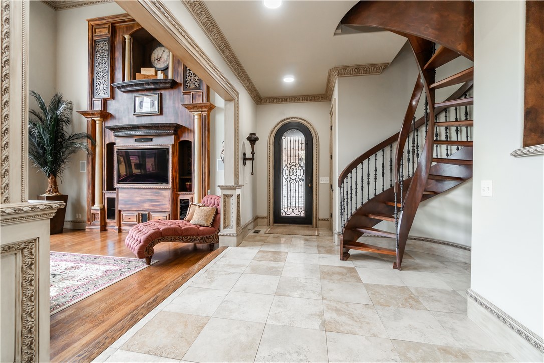 Churchill - Residential