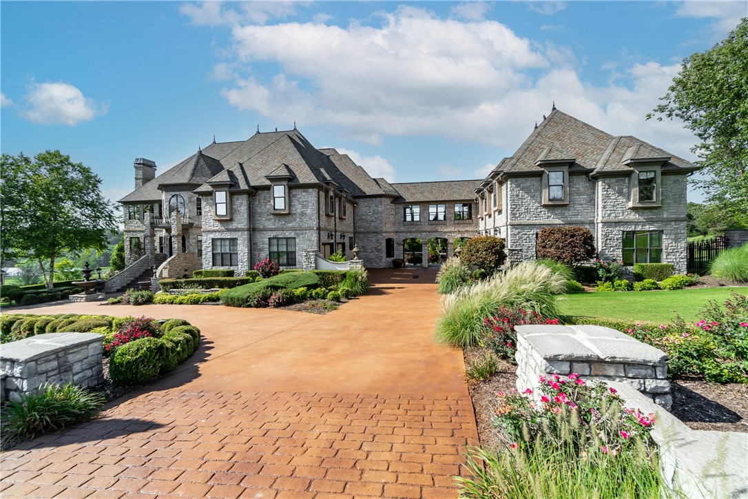 Churchill - Residential