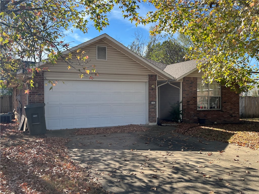 David Lyle Village Ph I - Residential Lease