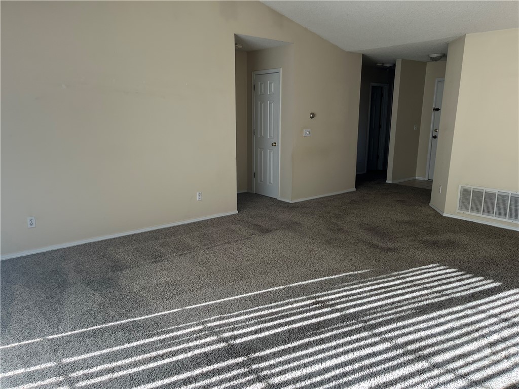 David Lyle Village Ph I - Residential Lease