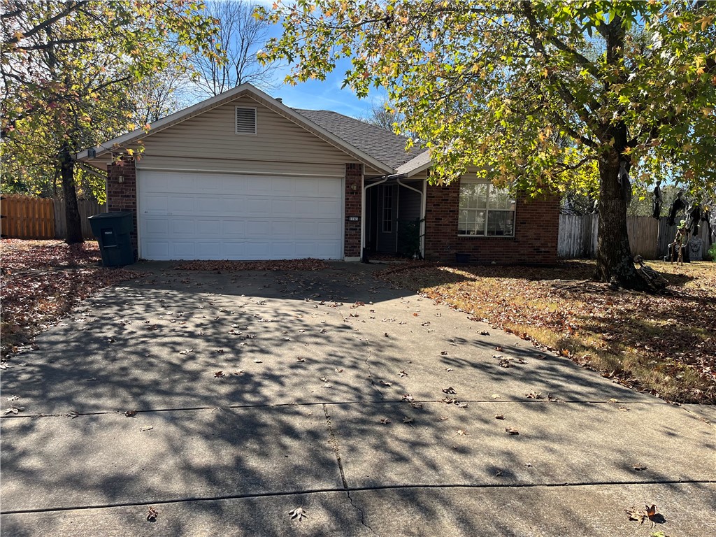 David Lyle Village Ph I - Residential Lease