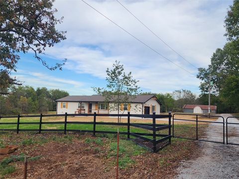 Photo of 10604 Ar-43, Maysville, AR 72747 (MLS # 1326452) Photo of 10604 Ar-43, Maysville, AR 72747 (MLS # 1326452)