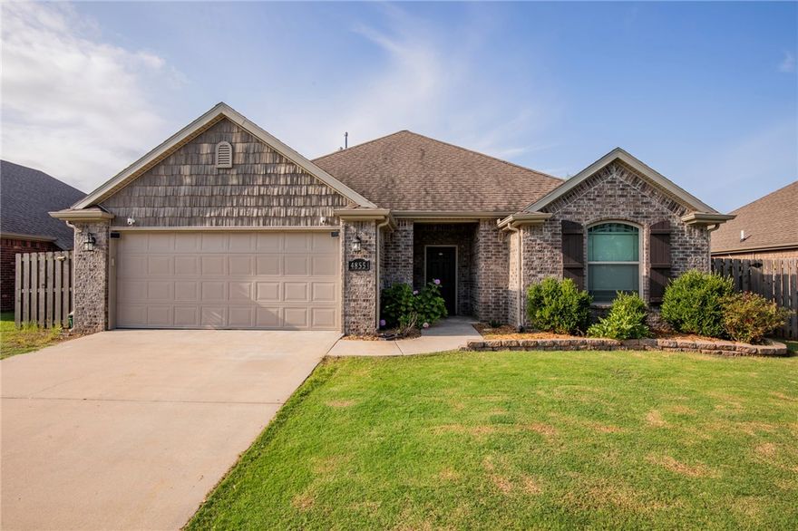 Looking for the perfect 3 bed, 2 bath home in the desirable Villages of Sloanbrooke? Built in 2017 the home features an open-concept living space with granite-topped kitchen and stainless appliances, a cozy gas-log fireplace, and a primary suite with a soaking tub and separate shower. Outdoors, enjoy a covered patio and fully fenced backyard perfect for entertaining or relaxing. Conveniently located near parks, schools, shopping, and the University of Arkansas.