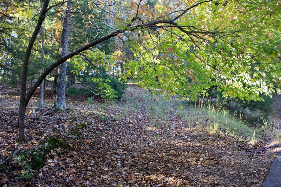 Woodlake Estates - Land