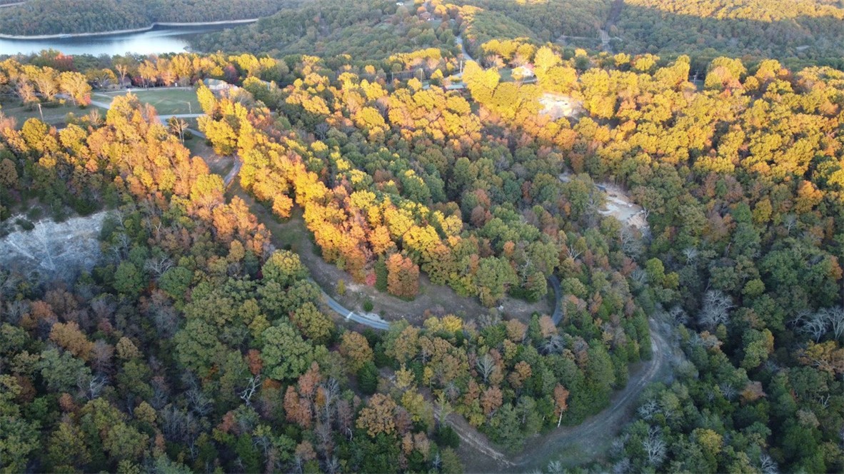 Woodlake Estates - Land