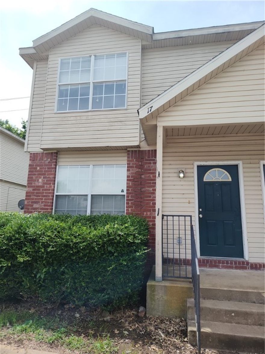 Nice 2 bedroom 2 1/2 bath townhouse. Recently remodeled with tile floor on the bottom and luxury vinyl plank upstairs. Unit comes with washer, dryer, stove, fridge and dishwasher. Broker Owned.