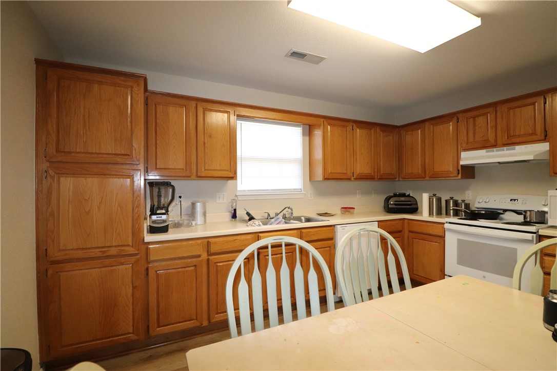 Fieldstone - Residential Income