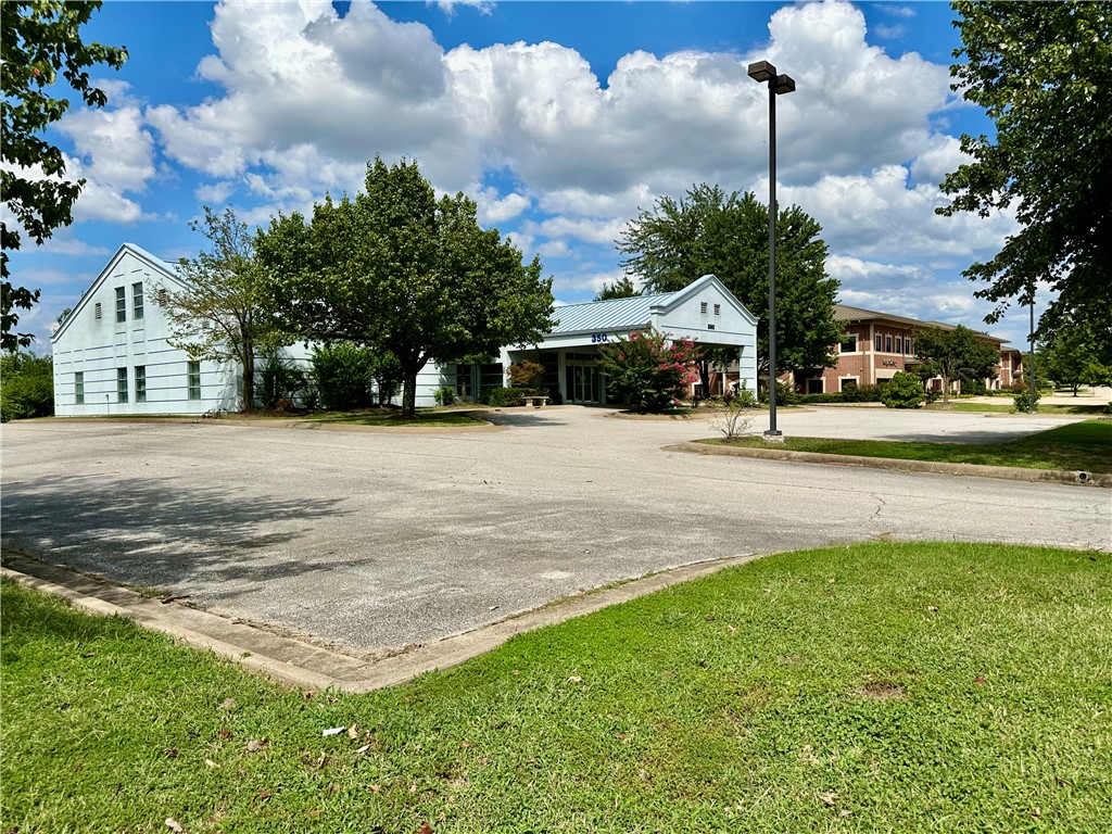 Cmn Bus Park - Commercial Lease