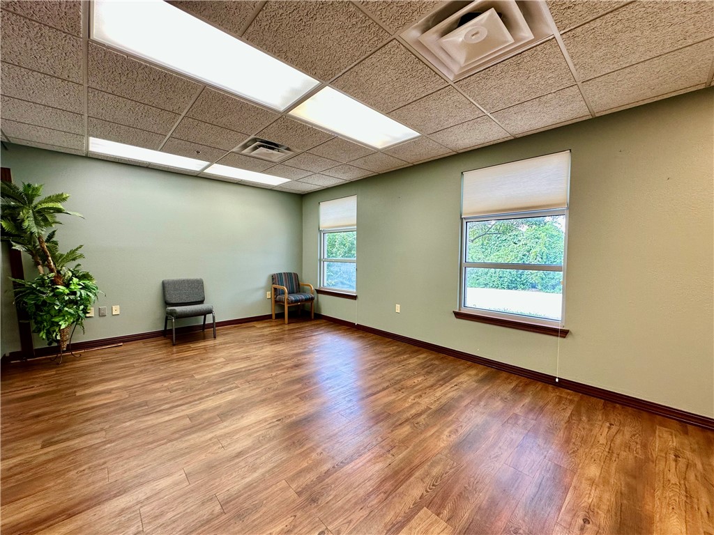 Cmn Bus Park - Commercial Lease