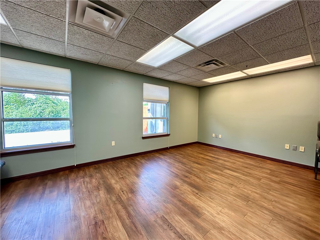 Cmn Bus Park - Commercial Lease